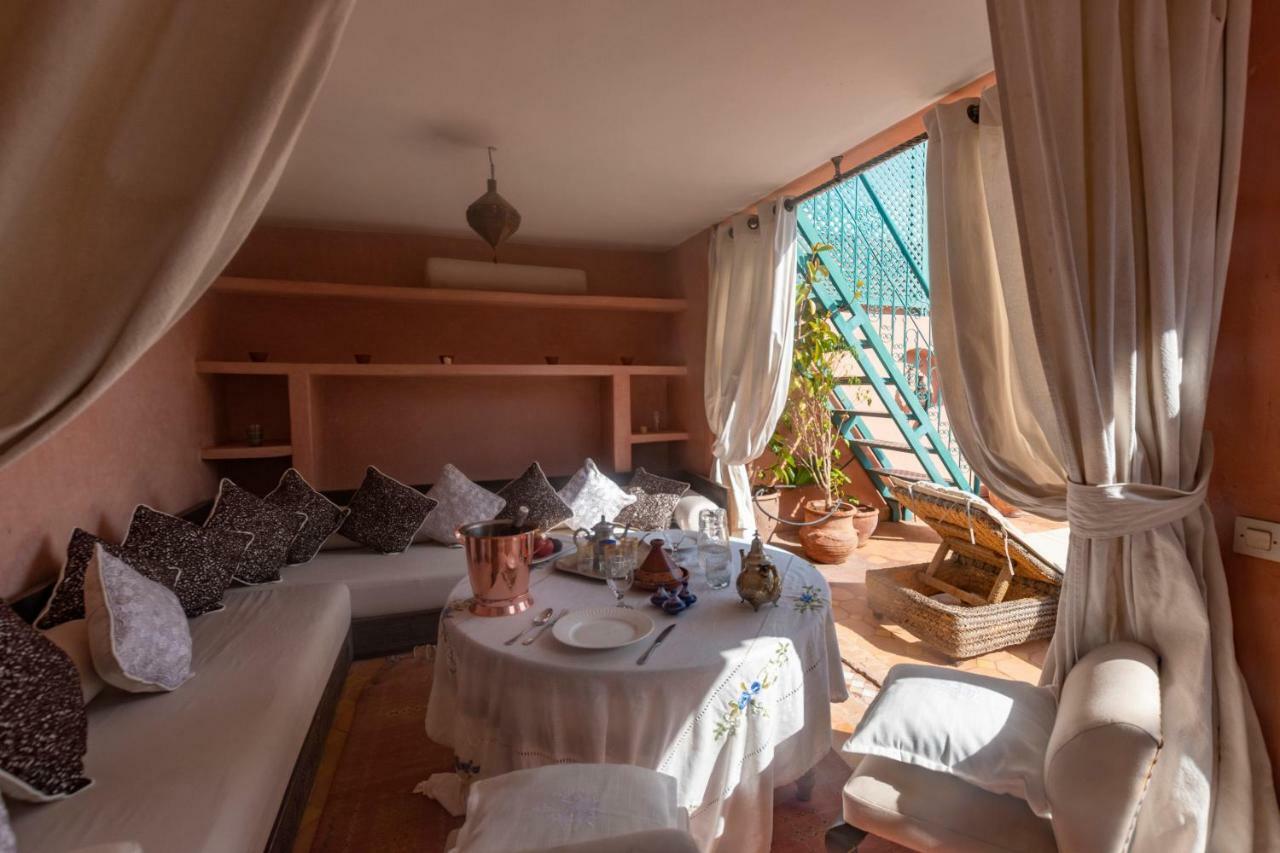 Deluxe Room,908544553:JPEG